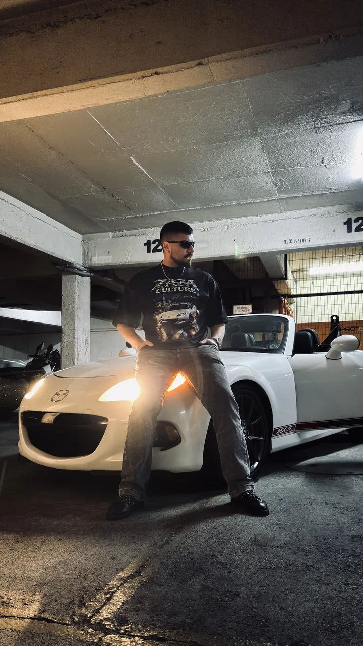 Comunidad Zaza Culture — junto al auto del Drop Miata